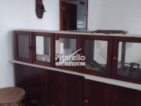Casarão no Centro de Amparo