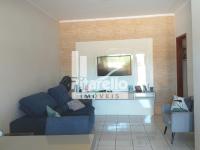 CASA Á VENDA NO JARDIM FIGUEIRA