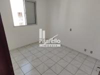 Apartamento - Condomínio Adelaide