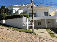 Casa em Condomínio Alto Padrão