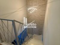 Casa em condomínio