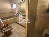 Casa com Espaço Comercial para Buffet e Eventos