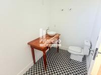 Casa - Cond Alto Padrão