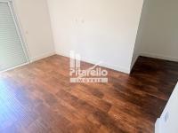 Casa - Cond Alto Padrão