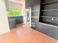 Casa - Cond Alto Padrão