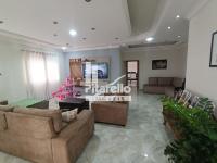 Casa com área Comercial e Terreno
