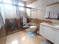 Casa com área Comercial e Terreno