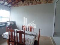 Casa com área Comercial e Terreno