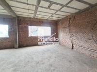 Casa com área Comercial e Terreno