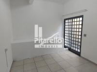 Casa de Fundos - Jardim Figueira