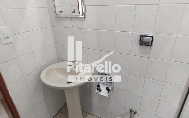 Casa de Fundos - Jardim Figueira