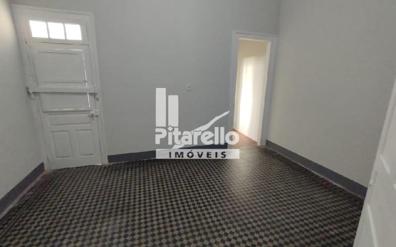 Casa no centro com garagem