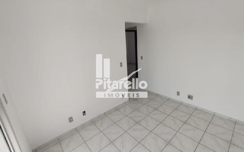 Apartamento - Condomínio Adelaide