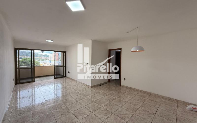 Apartamento no Edifício Adriano Corsi