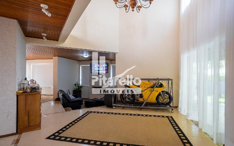 Casa em Condomínio Alto Padrão