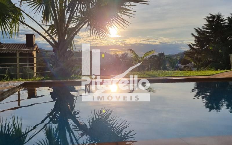 Casa em Condomínio Alto Padrão