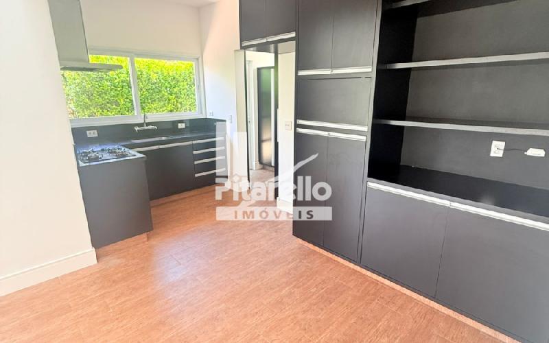 Casa - Condomínio Alto Padrão