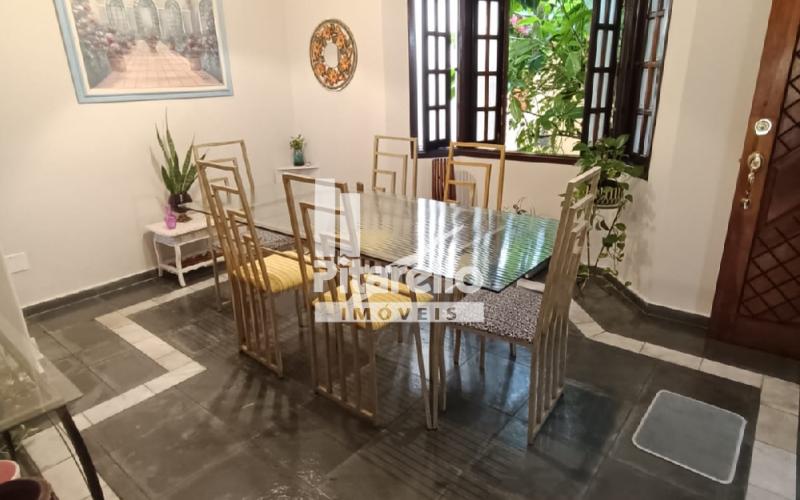 Casa em Bairro