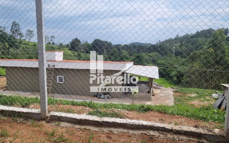 Sítio em Tuiuti