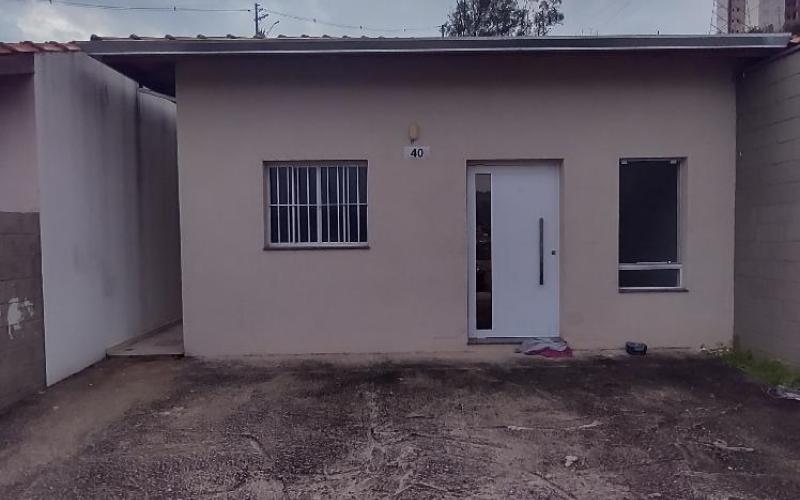 Casa - Condomínio Montebello