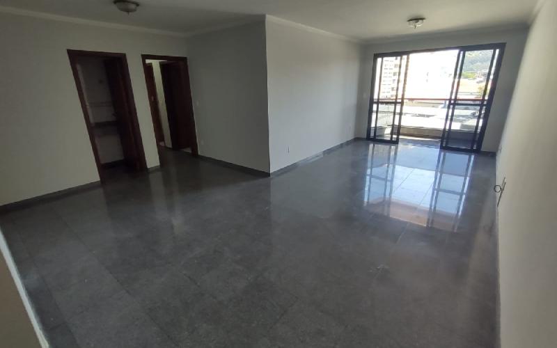 Apartamento alto padrão no centro