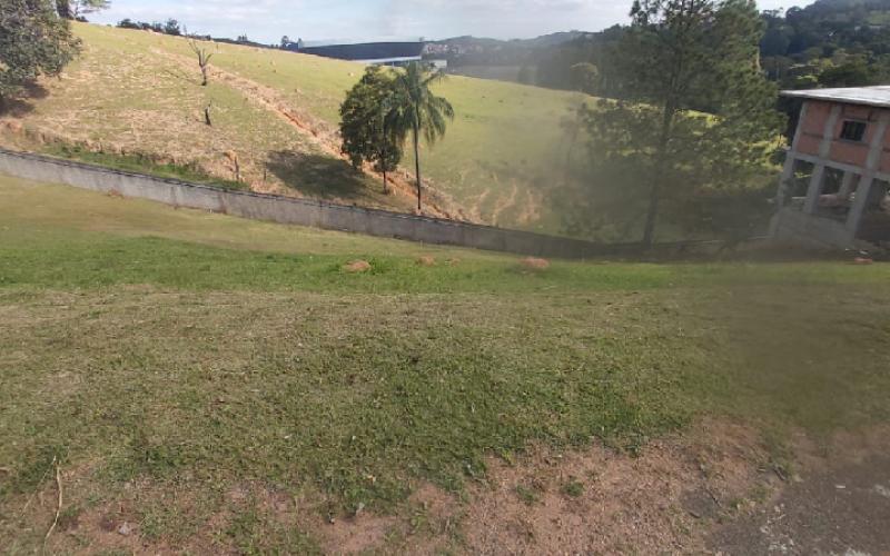 Terreno - Cond Fechado em Serra Negra