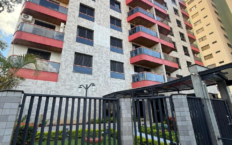 Excelente apartamento à venda em Amparo/SP