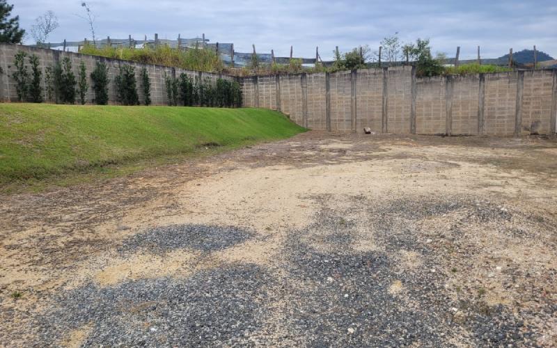 Terreno no Condomínio Mont Blanc